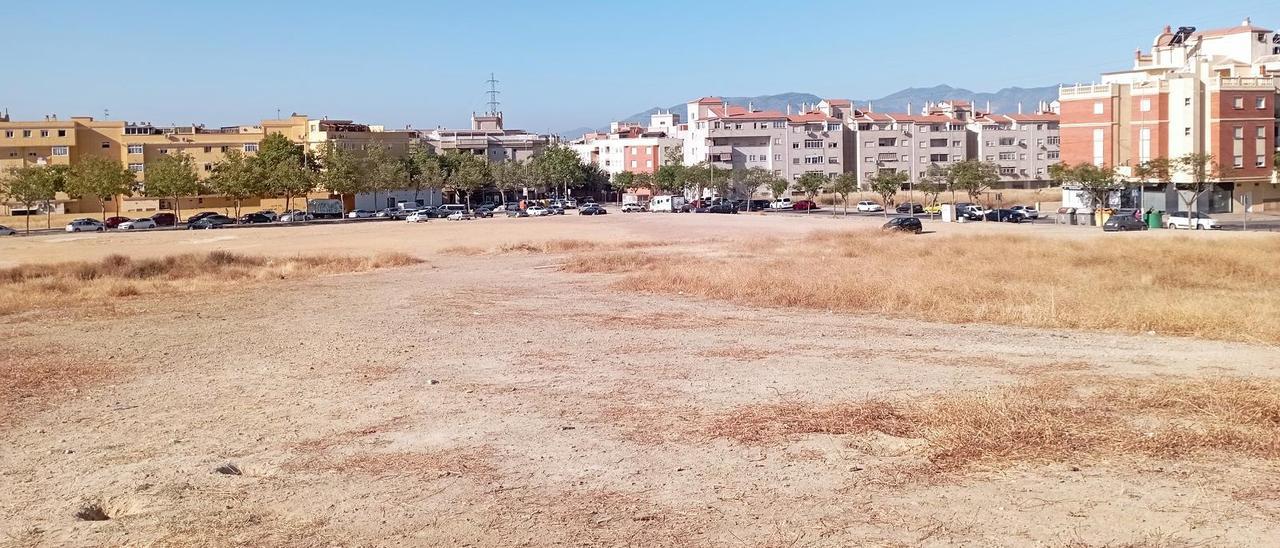 La parcela del Romeral, calificada como equipamiento público desde hace un cuarto de siglo, el pasado verano.