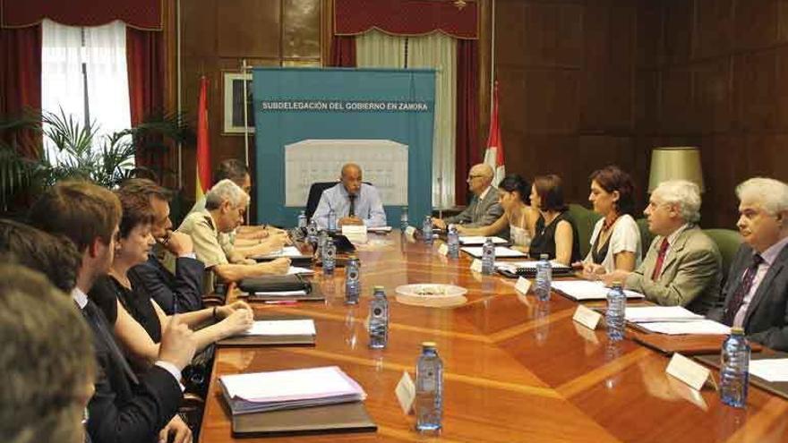 Un momento de la comisión de asistencia, presidida por Jerónimo García Bermejo.