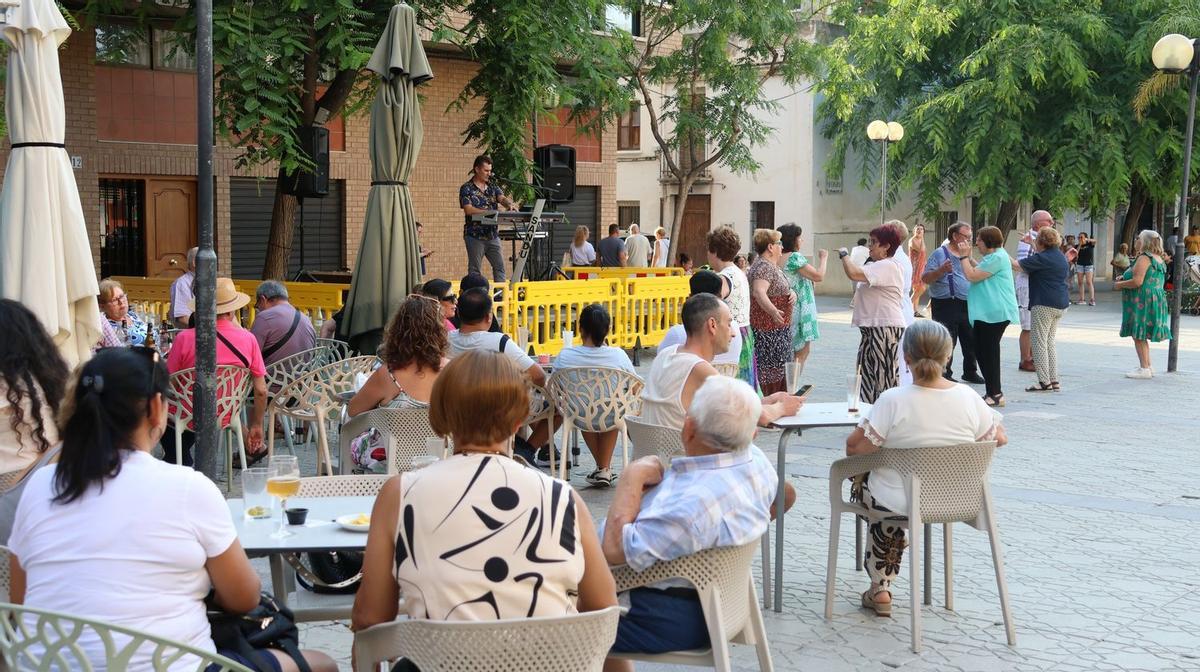 Las actividades lanzadas por el Ayuntamiento también generan economía para los establecimientos hosteleros ubicados en los espacios en los que se llevan a cabo.
