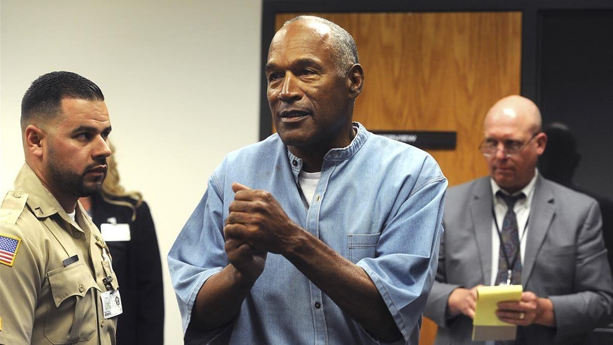 zentauroepp39381211 former nfl football star o j  simpson reacts after learning 170720214326