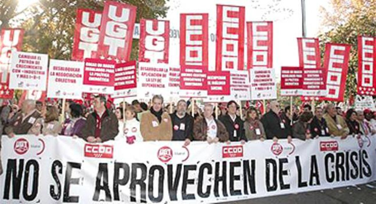 Capçalera de la manifestació sindical de Madrid, amb els secretaris generals de CCOO i UGT, Ignacio Fernández Toxo i Cándido Méndez.