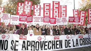 Capçalera de la manifestació sindical de Madrid, amb els secretaris generals de CCOO i UGT, Ignacio Fernández Toxo i Cándido Méndez.