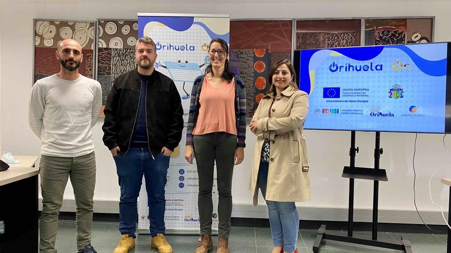 Orihuela pone en marcha talleres formativos para reducir la brecha digital