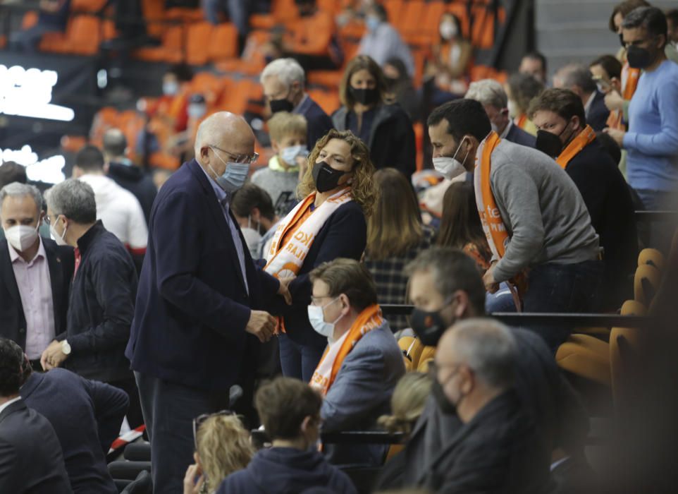 Ambientazo y bufandeo en La Fonteta para buscar el doblete