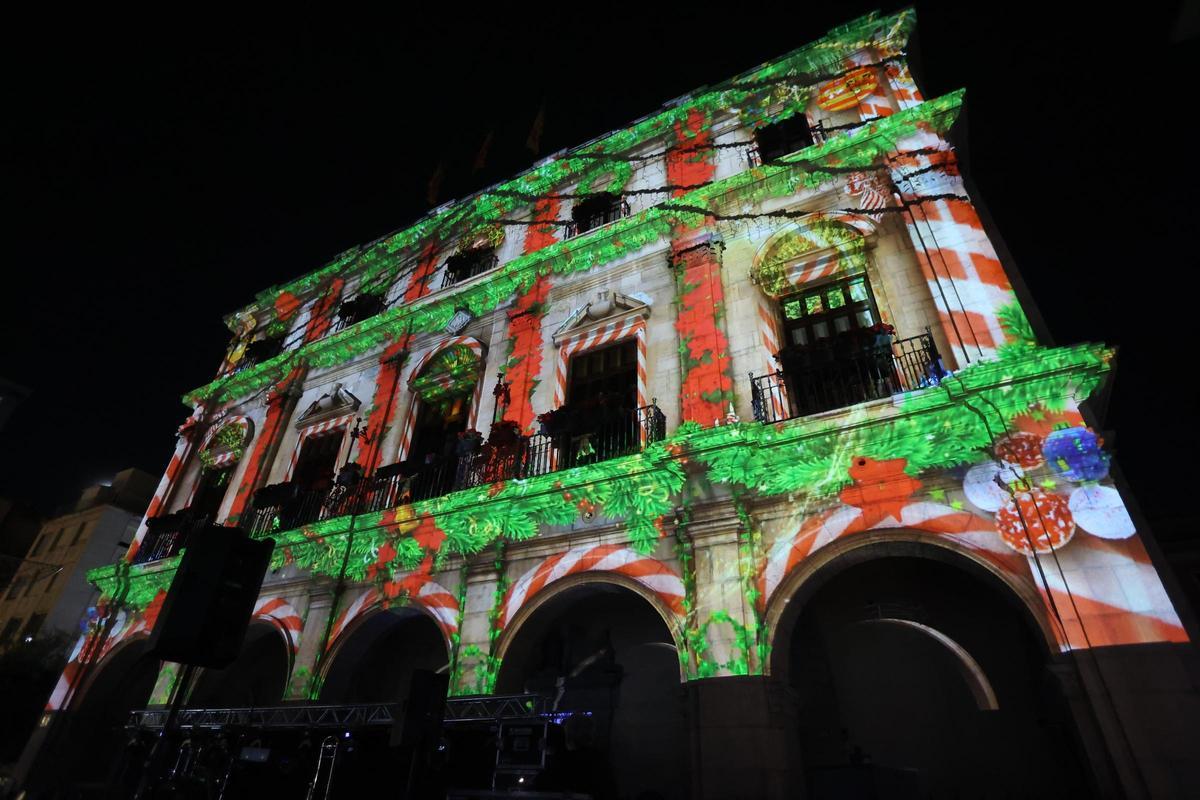 Videomapping en la fachada del Ayuntamiento de Castelló.
