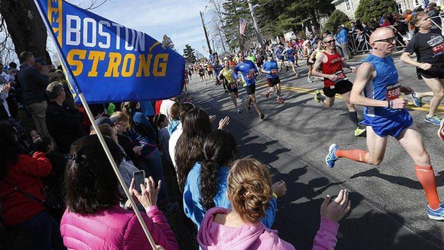 36.000 maratonianos toman Boston un año después de los atentados