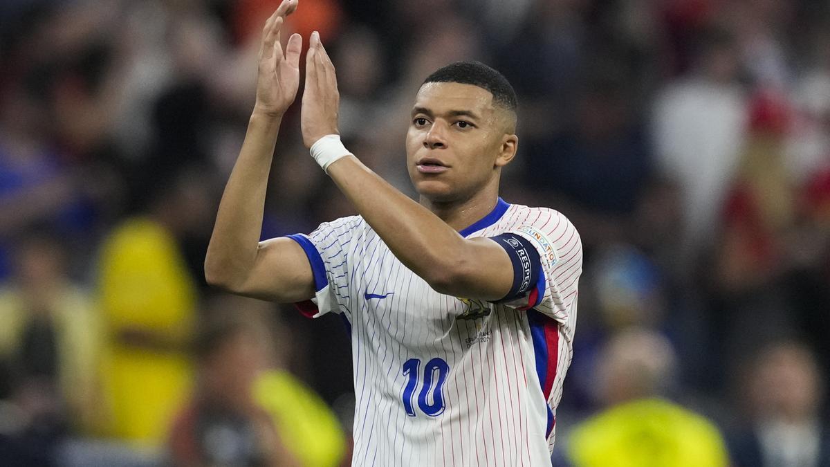 Kylian Mbappé ya tiene dorsal con el Real Madrid.