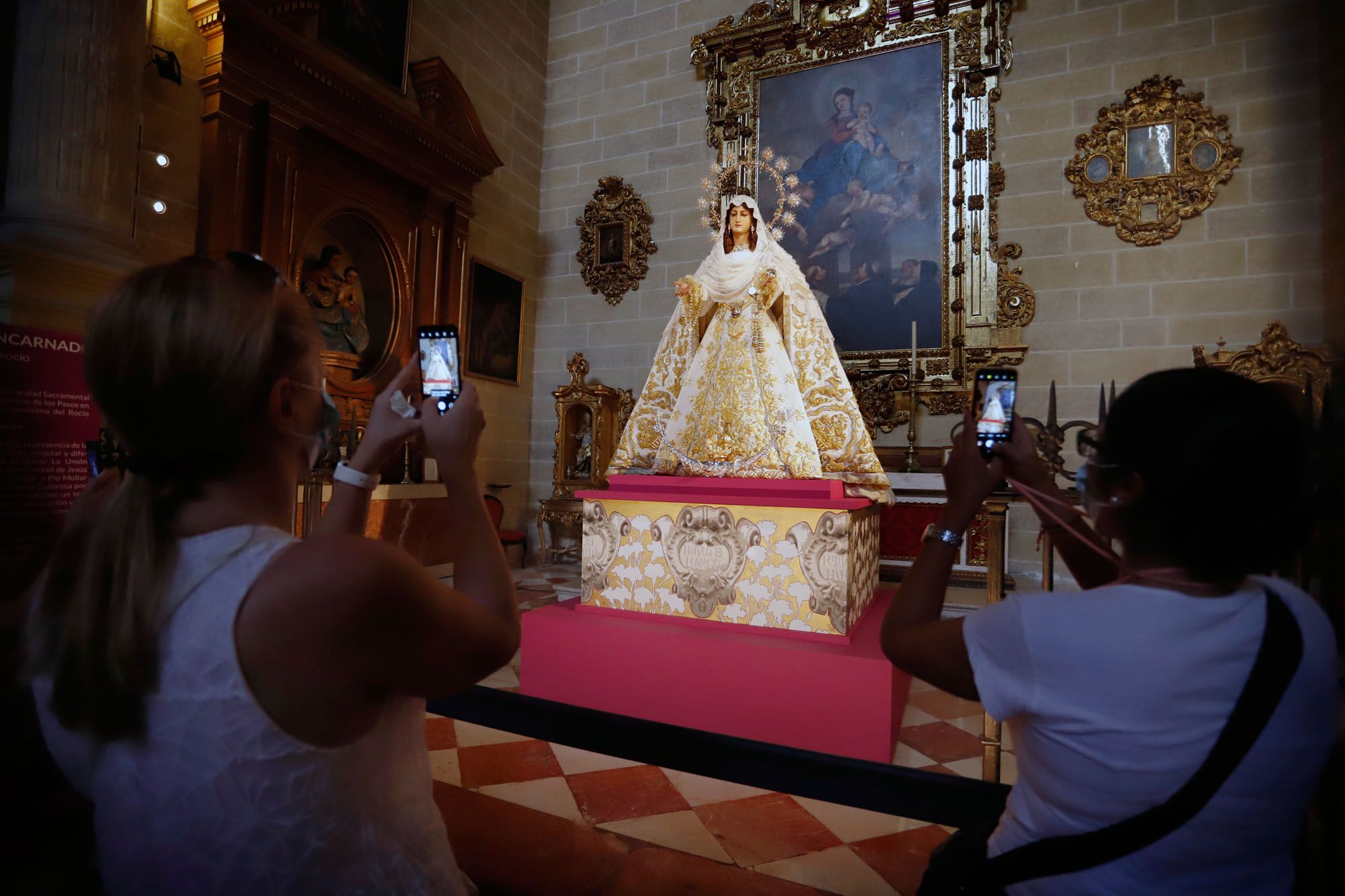 Las imágenes de la exposición 'El Verbo Encarnado' en la Catedral de Málaga