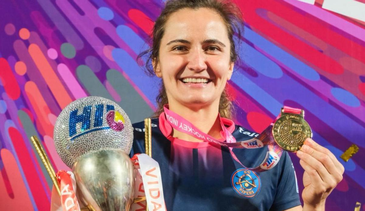 Lola Riera marcó el tanto decisivo tras convertir el stroke que certificaba el título de la Liga india.