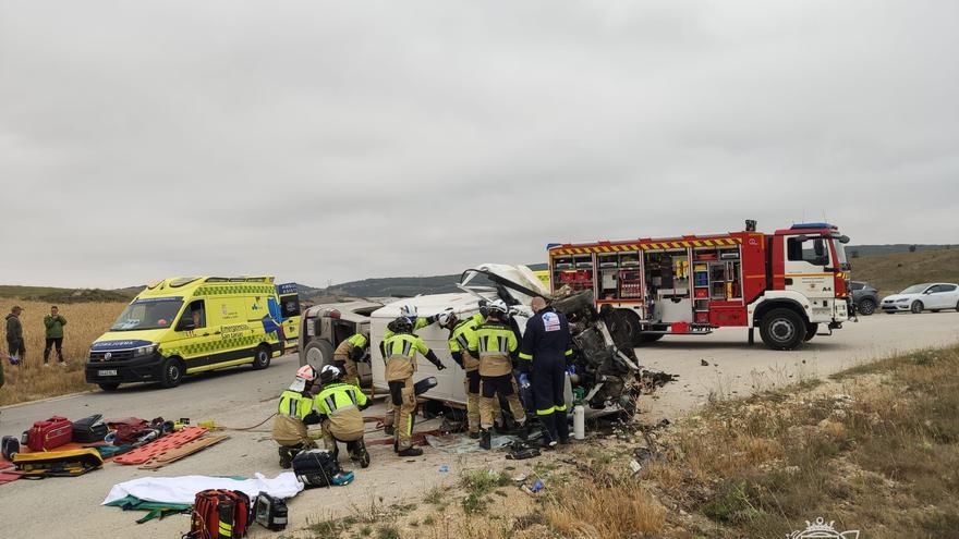 Un fallecido y dos heridos en una colisión entre un turismo y una furgoneta en Temiño (Burgos)