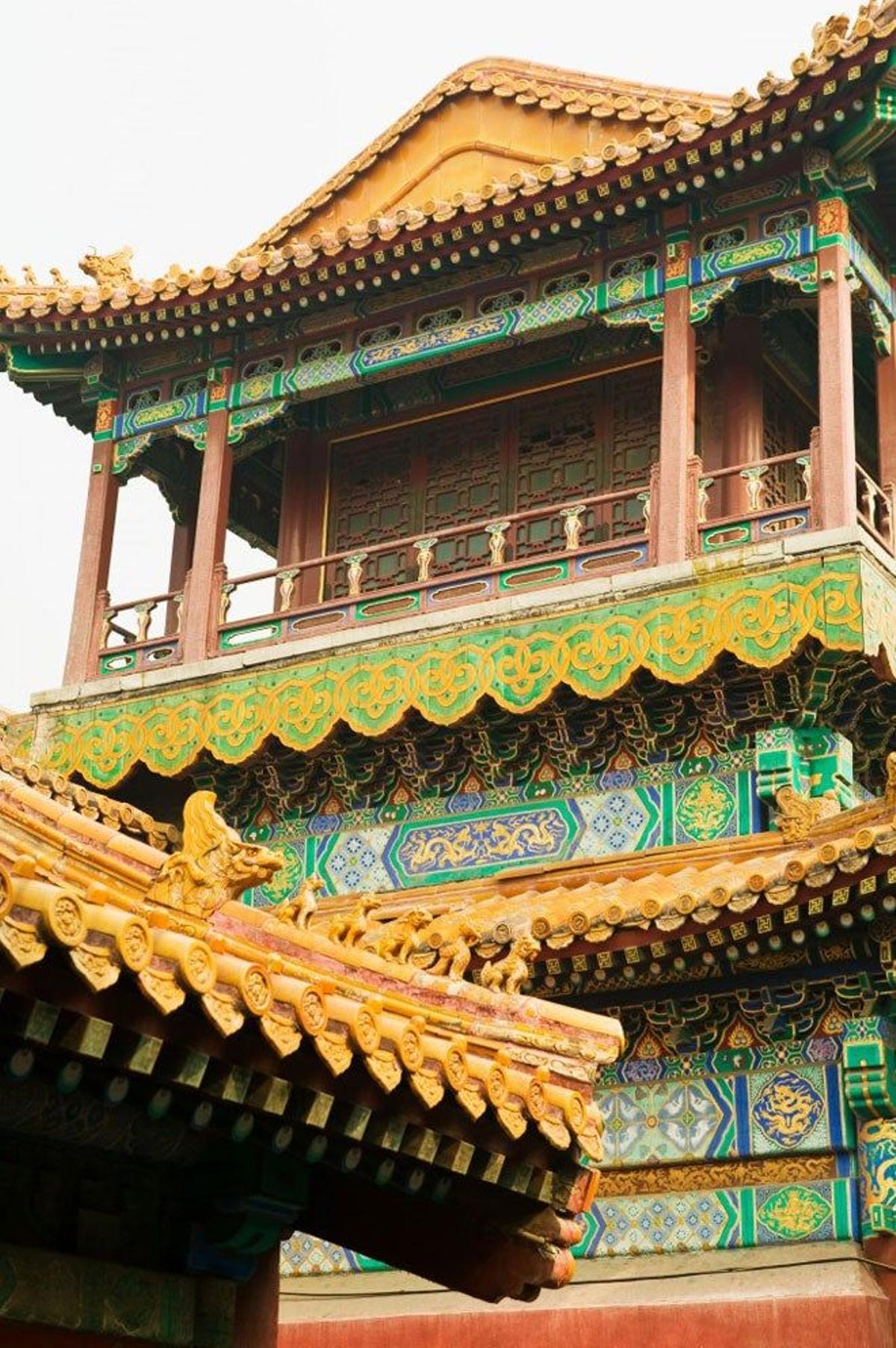 Fachada de edificio decorado en la Ciudad Prohibida de Pekín.
