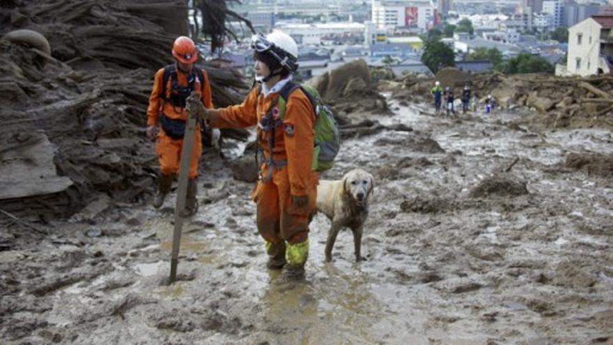 39 muertos en un corrimiento de tierra en Hiroshima