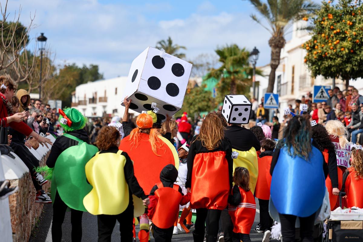 Todas las imágenes de la rúa de carnaval de Sant Josep