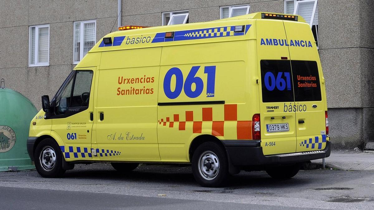 Una ambulancia del 061.