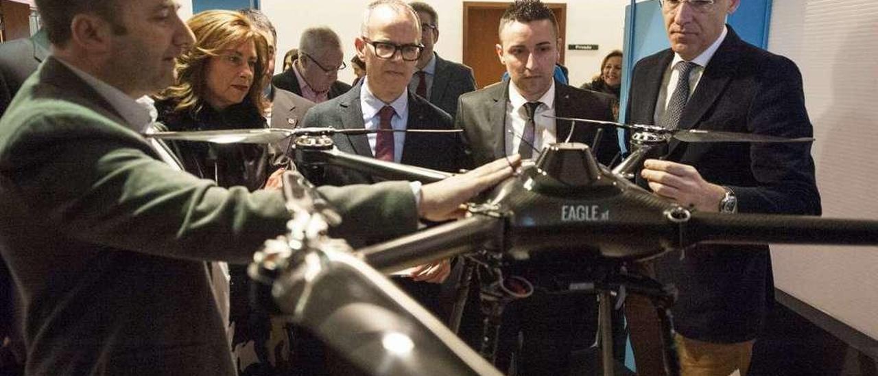 Francisco Conde, con el alcalde, en la inauguración del congreso. // Brais Lorenzo