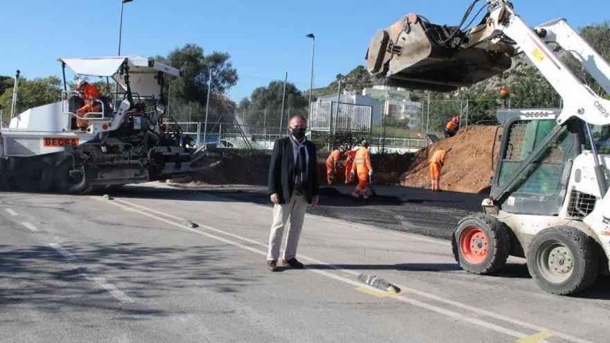 Benicàssim reconvierte parte de la antigua vía del tren en un párking