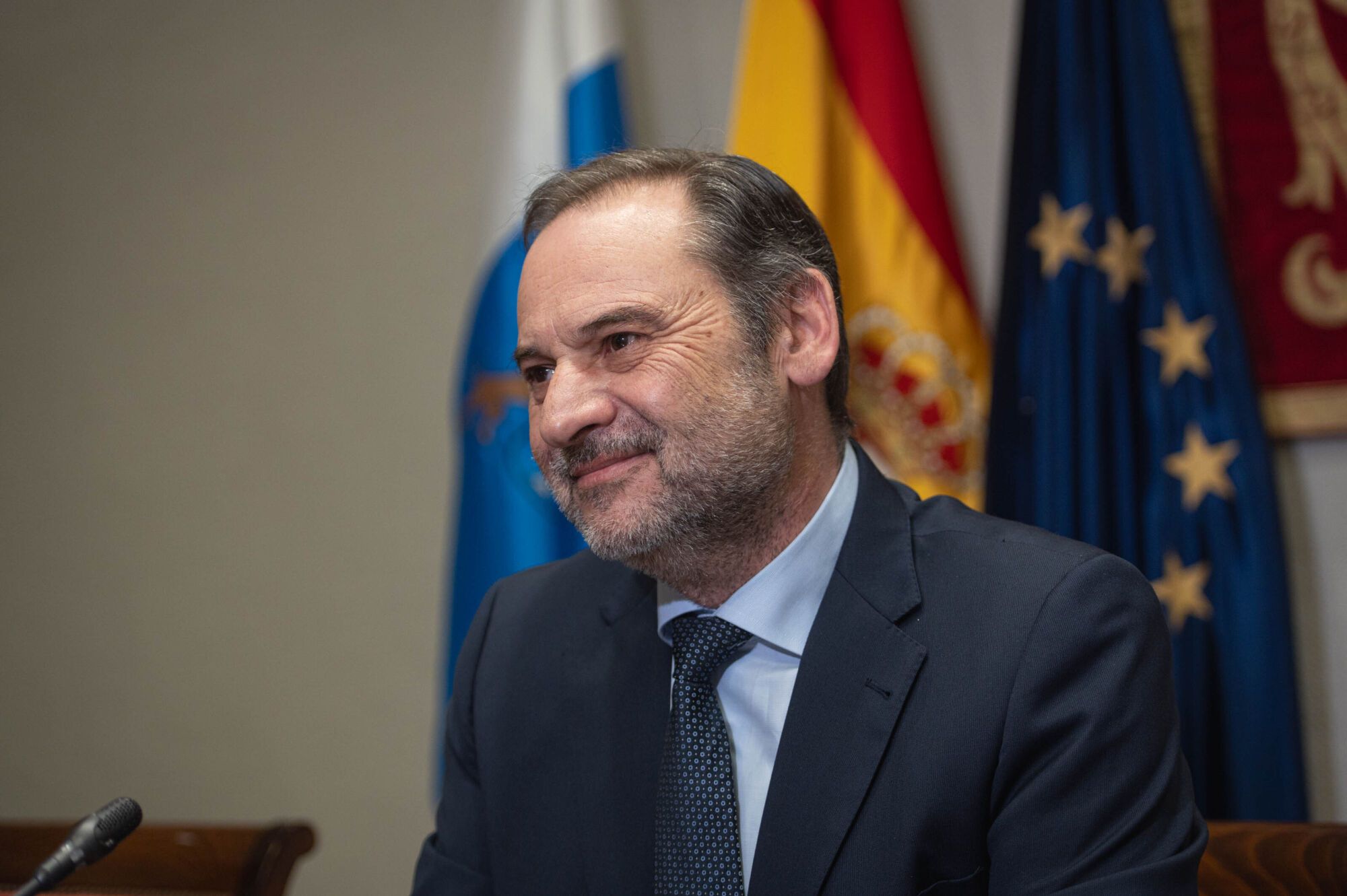 José Luis Ábalos comparece en el Parlamento de Canarias