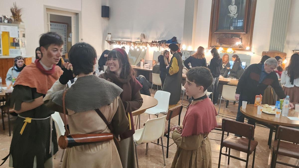 Interior del Cor de Sant josep, on la Fira es posa a punt