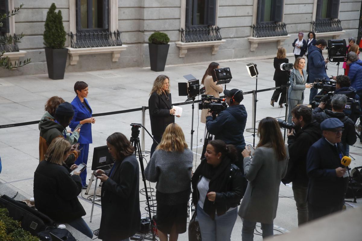 La tensión política muestra un Congreso blindado y decenas de medios de comunicación