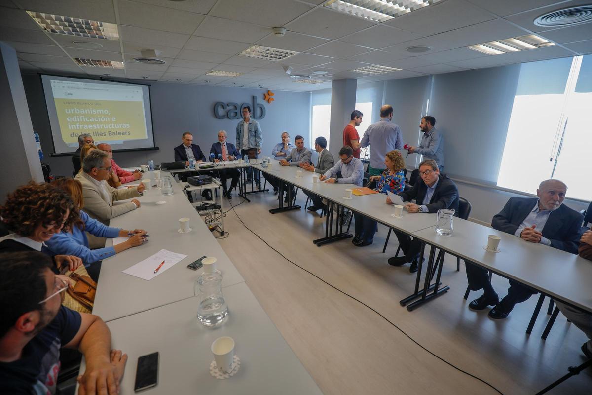 Presentación del Libro Blanco de la construcción balear en 2019