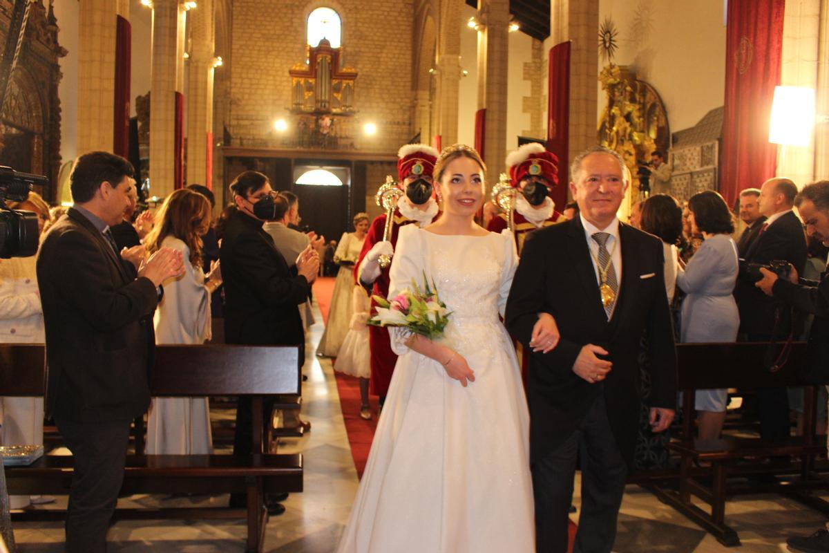 Rafael Ramírez, con una de las damas aracelitanas.