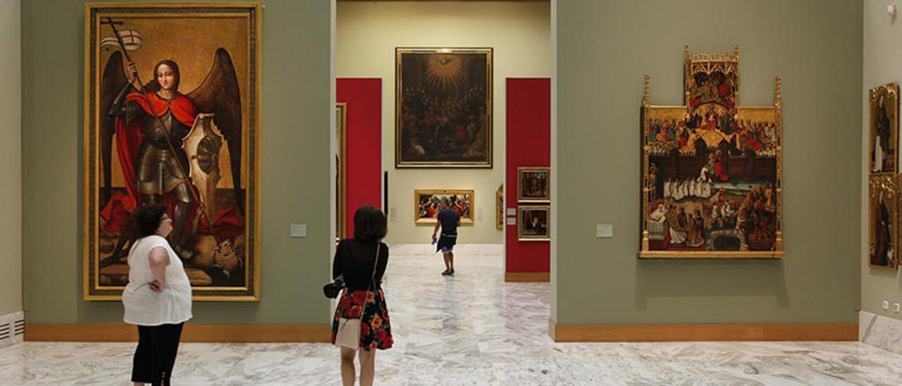 Sala de la planta baja del museo, donde se ubica el arte gótico.