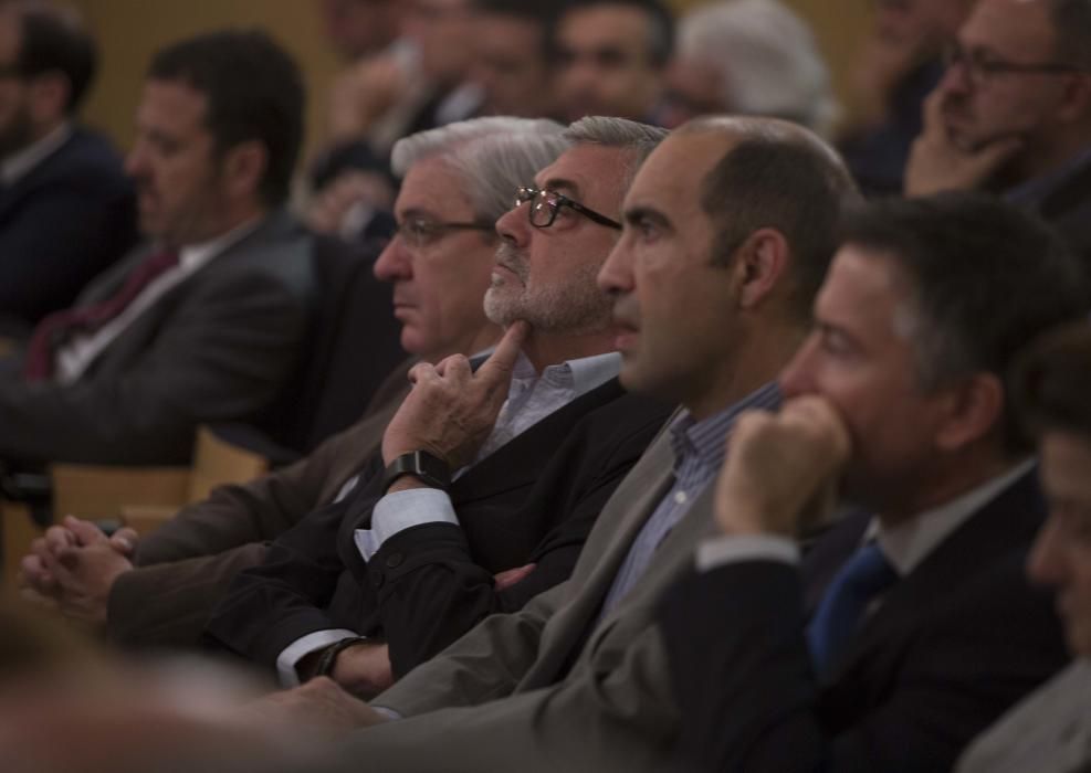 Conferencia de política ambiental de Elena Cebrián en el Club Mercantil