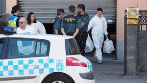 Un hombre sobre el que pesaba una orden de alejamiento ha asesinado a cuchilladas a su expareja en el domicilio de esta en la localidad de Vilalba, Lugo.