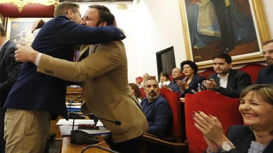 Sergio Rodríguez toma posesión como concejal del PP tras la dimisión de Mateo