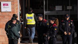 Confiscades mostres d’una vacuna de l’empresa allotjada a l’IRTA-CReSA