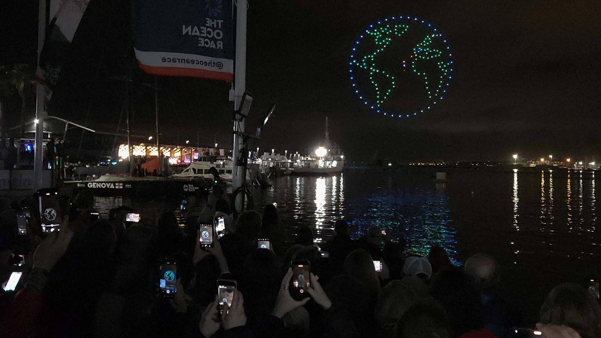 El espectáculo con drones desde el Puerto de Alicante hace dos años