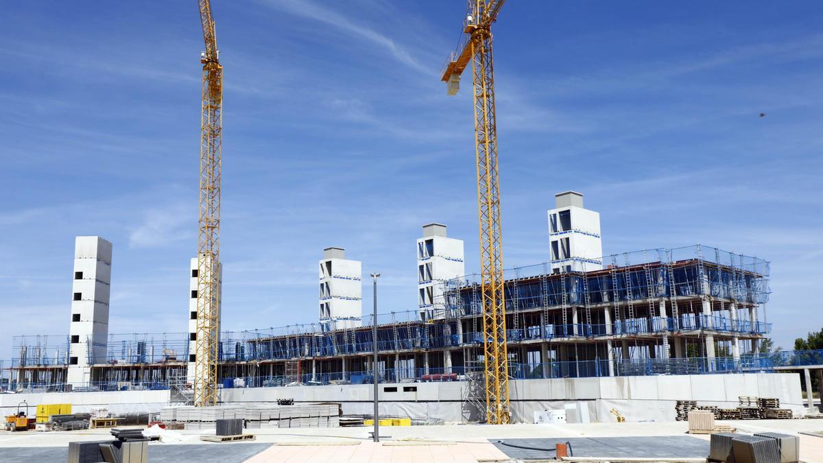 Construcción industrializada de edificios en Rosales del Canal, en la capital aragonesa.