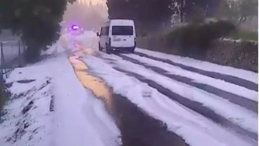 Mallorca en alerta amarilla: madrugada de lluvia y granizo en la Serra de Tramuntana