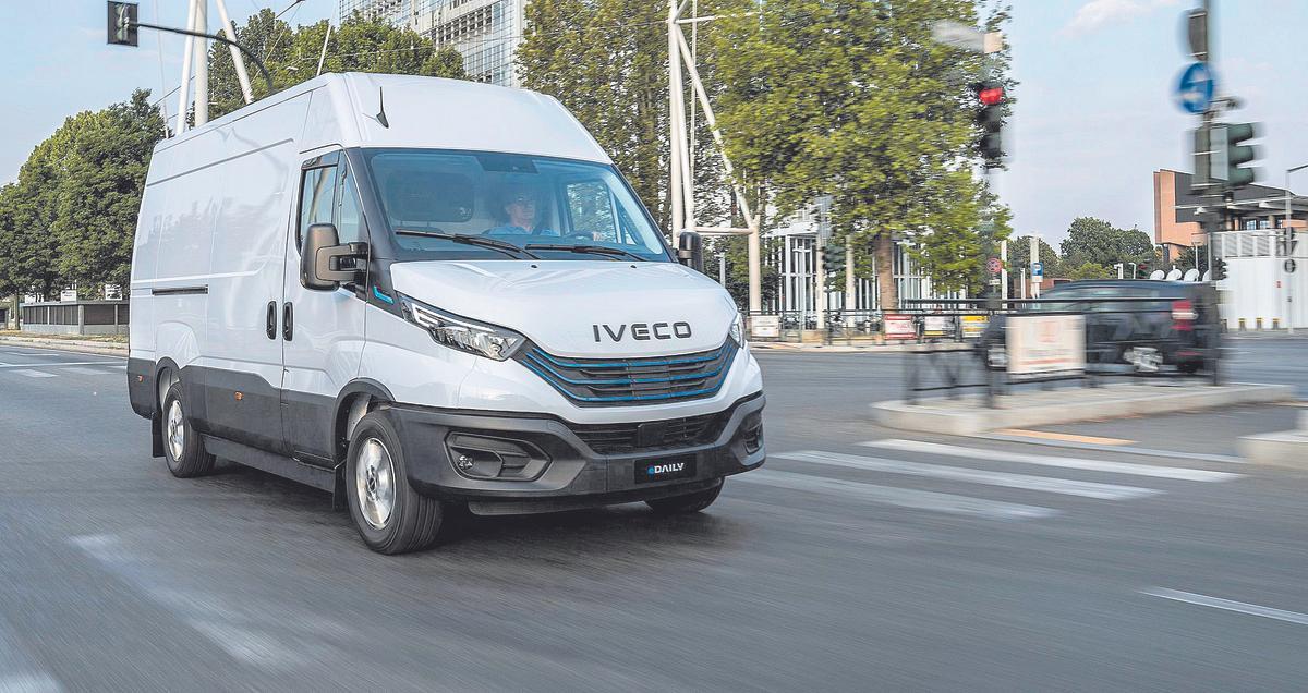 Imagen IVECO E DAILY FRONTAL