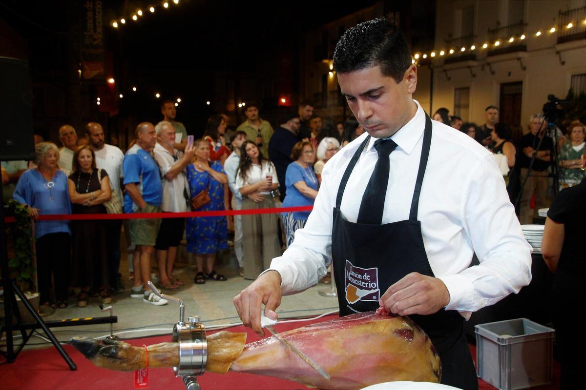 Francisco Javier García, nuevo Cuchillo Jamonero de Oro de Monesterio