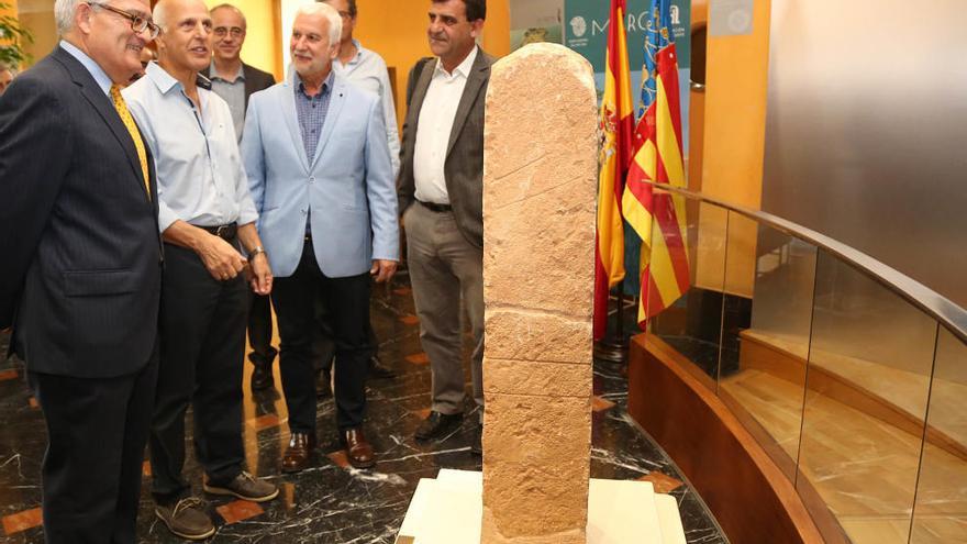 La estela funeraria de Altea, pieza temporal en el MARQ