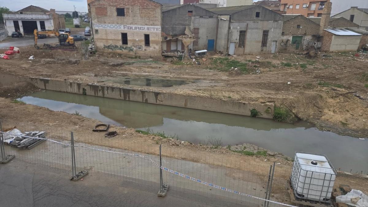 Fuga de aguas residuales entre Catarroja y Albal