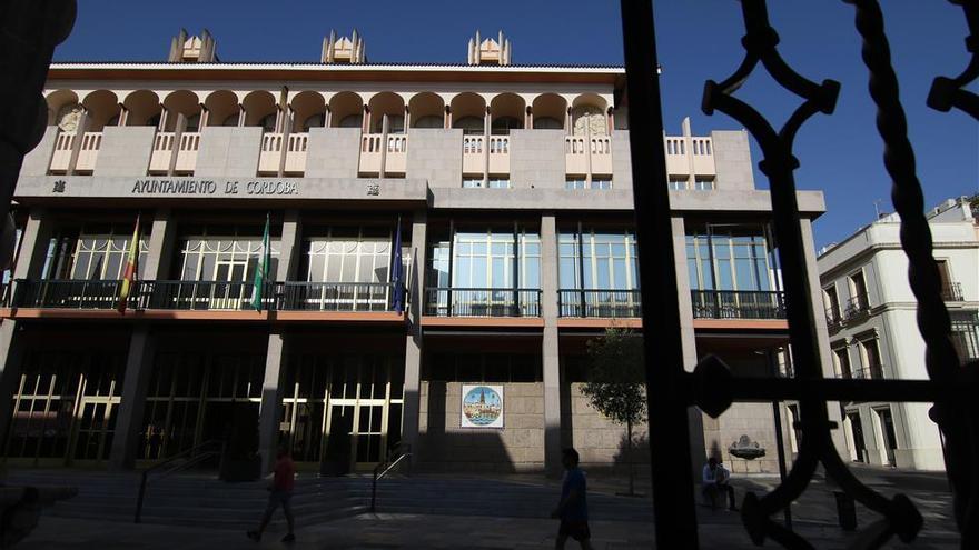 El presupuesto municipal se atranca por las cuentas de dos institutos de Cs