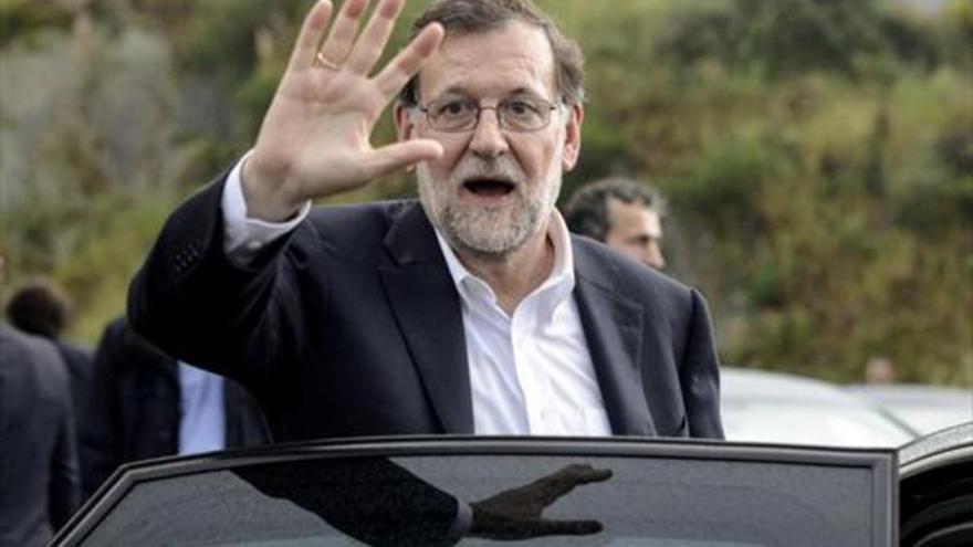 Rajoy recupera la promesa de borrar la fusión de Navarra con Euskadi de la Constitución