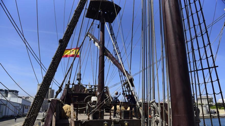 El galeón Andalucía recibe visitas hasta el domingo en el muelle de Calvo Sotelo
