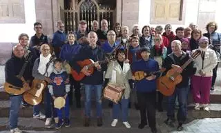 Los Luceros de la Madrugá homenajean a Tomasito Martín