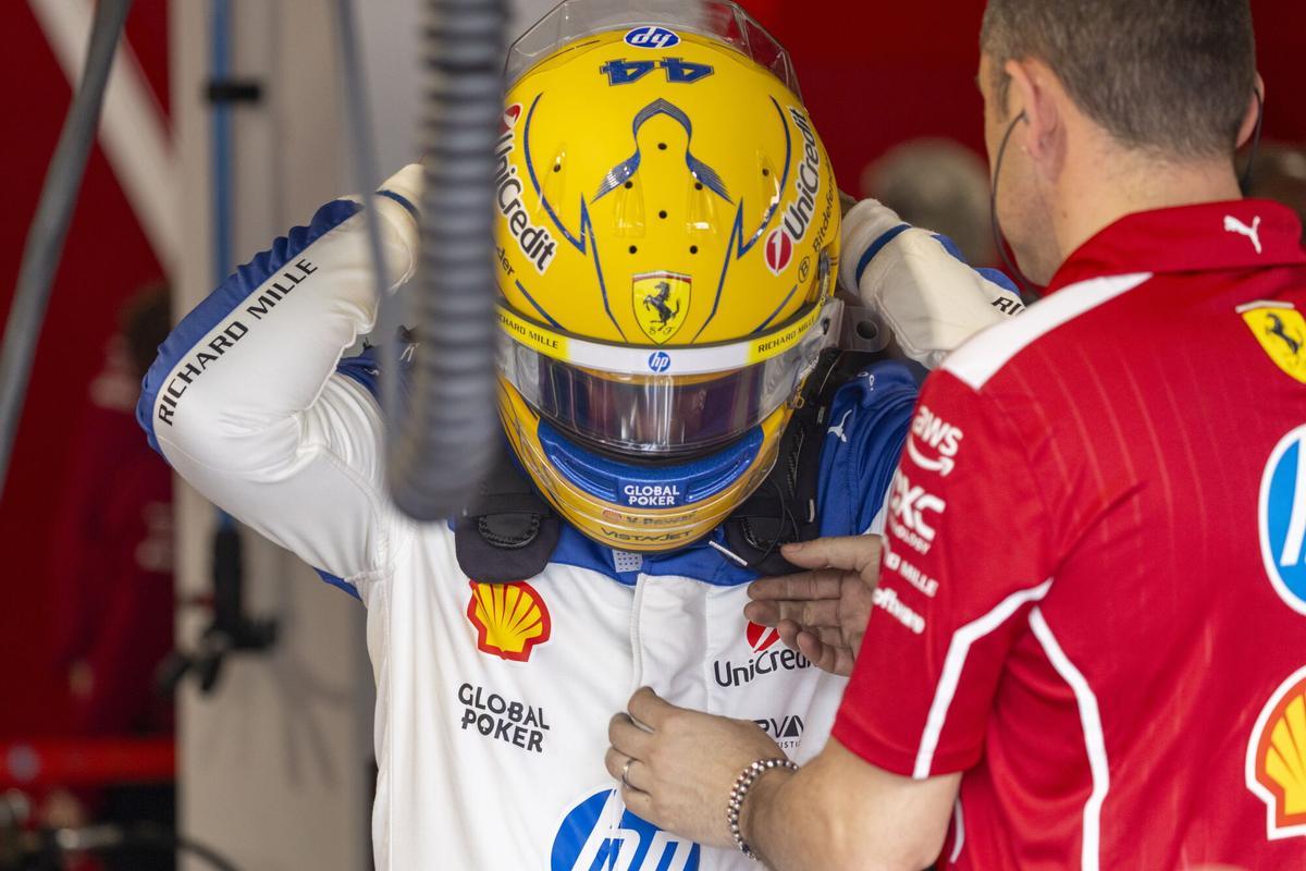 MIAMI GARDENS (United States), 02/05/2025.- Scuderia Ferrari driver Lewis Hamilton of Britain during the practice session for the Formula 1 Miami Grand Prix, in Miami Gardens, Florida, USA, 02 May 2025. The 2025 Formula 1 Miami Grand Prix is held on 04 May at the Miami International Autodrome. (Fórmula Uno, Reino Unido) EFE/EPA/SHAWN THEW