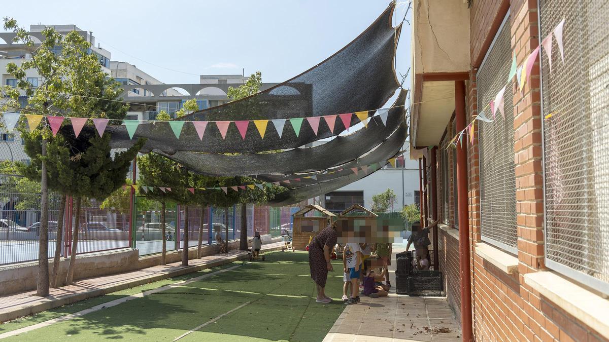 La sombra en el CEIP San Blas es cuestión de suerte