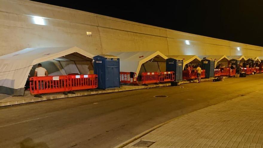 Campamento de Cruz Roja en Escombreras.