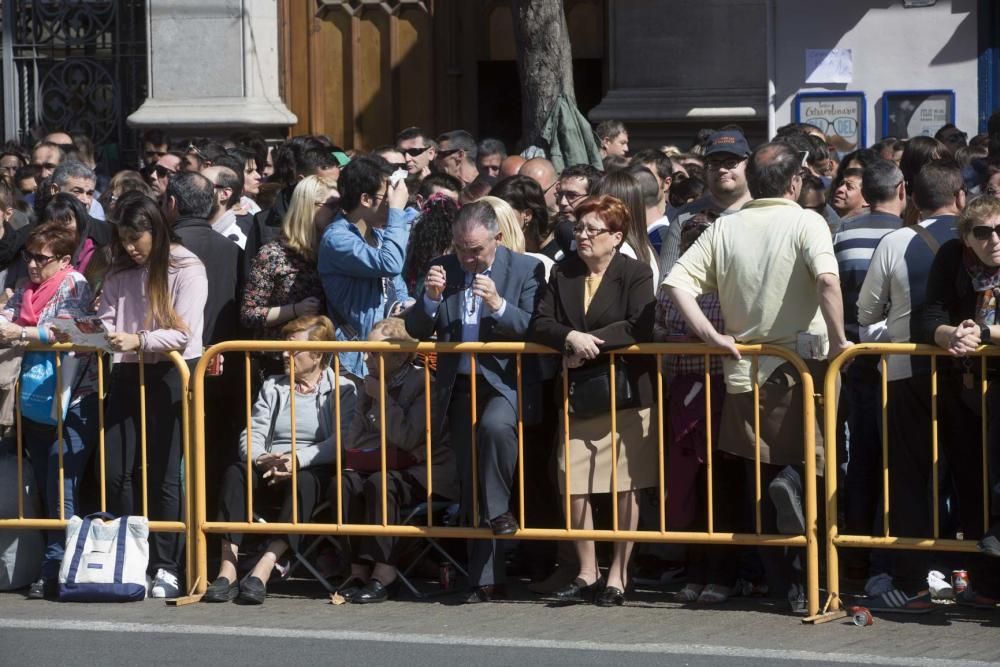 Búscate en la mascletà del 8 de marzo