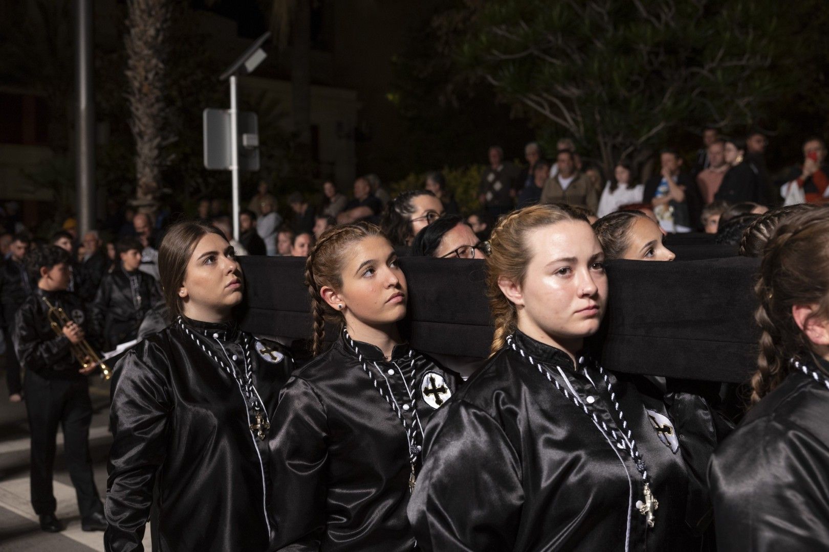 Aquí las mejores imágenes del Lunes Santo en Torrevieja