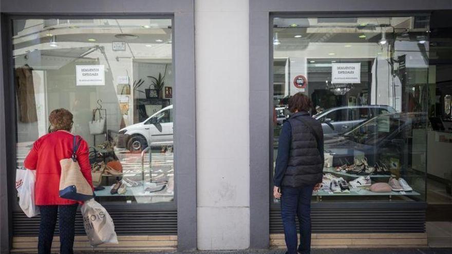 Zaragoza planea devolver dinero por comprar en el comercio local