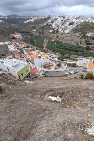 Calle Bandurria y escaleras adyacentes en San Roqu