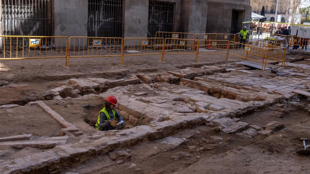 "Si el fin de las obras de la Via Laietana va con retraso, ni me ...