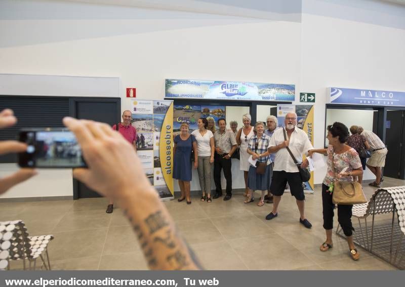 GALERÍA DE FOTOS -- Primer vuelo comercial en el aeropuerto de Castellón